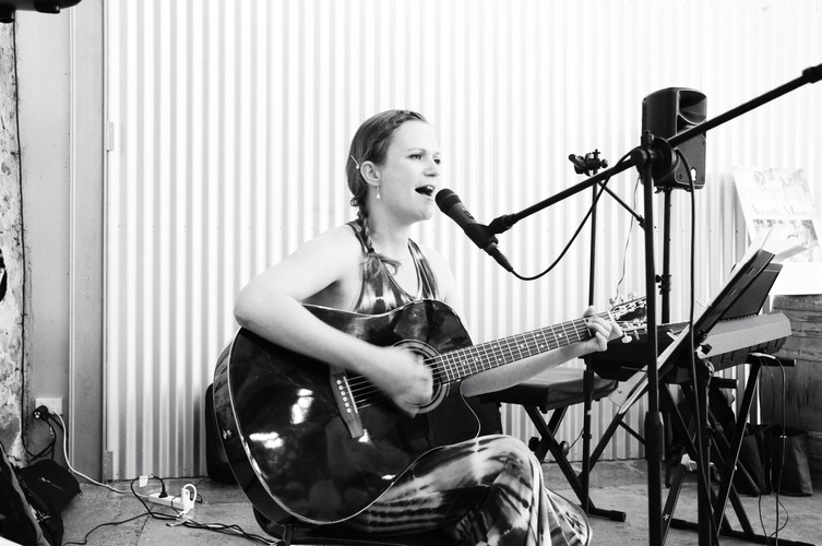 Corinna's Voice, singer in Adelaide, photo 3