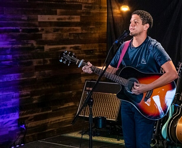 Marcio Freitas, singer in Adelaide, photo 3