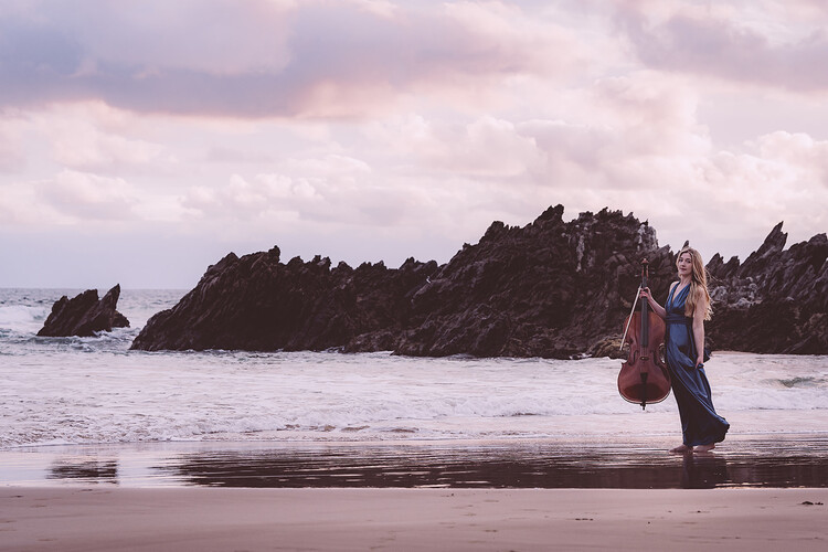 Cello By The Sea, cello player in Adelaide, photo 3