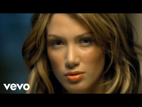 Delta Goodrem, singer in Adelaide