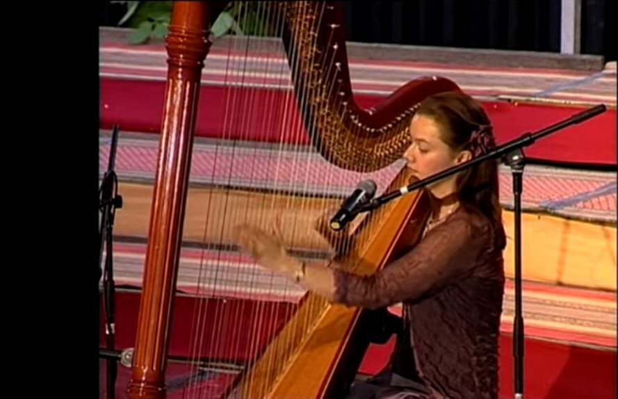 Emma Horwood Harpist, wedding band in Adelaide