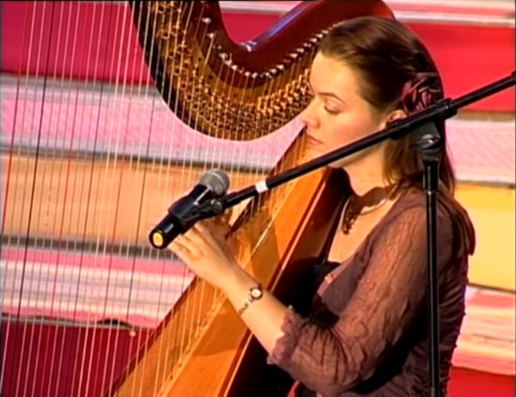 Emma Horwood Harpist, wedding band in Adelaide, photo 2