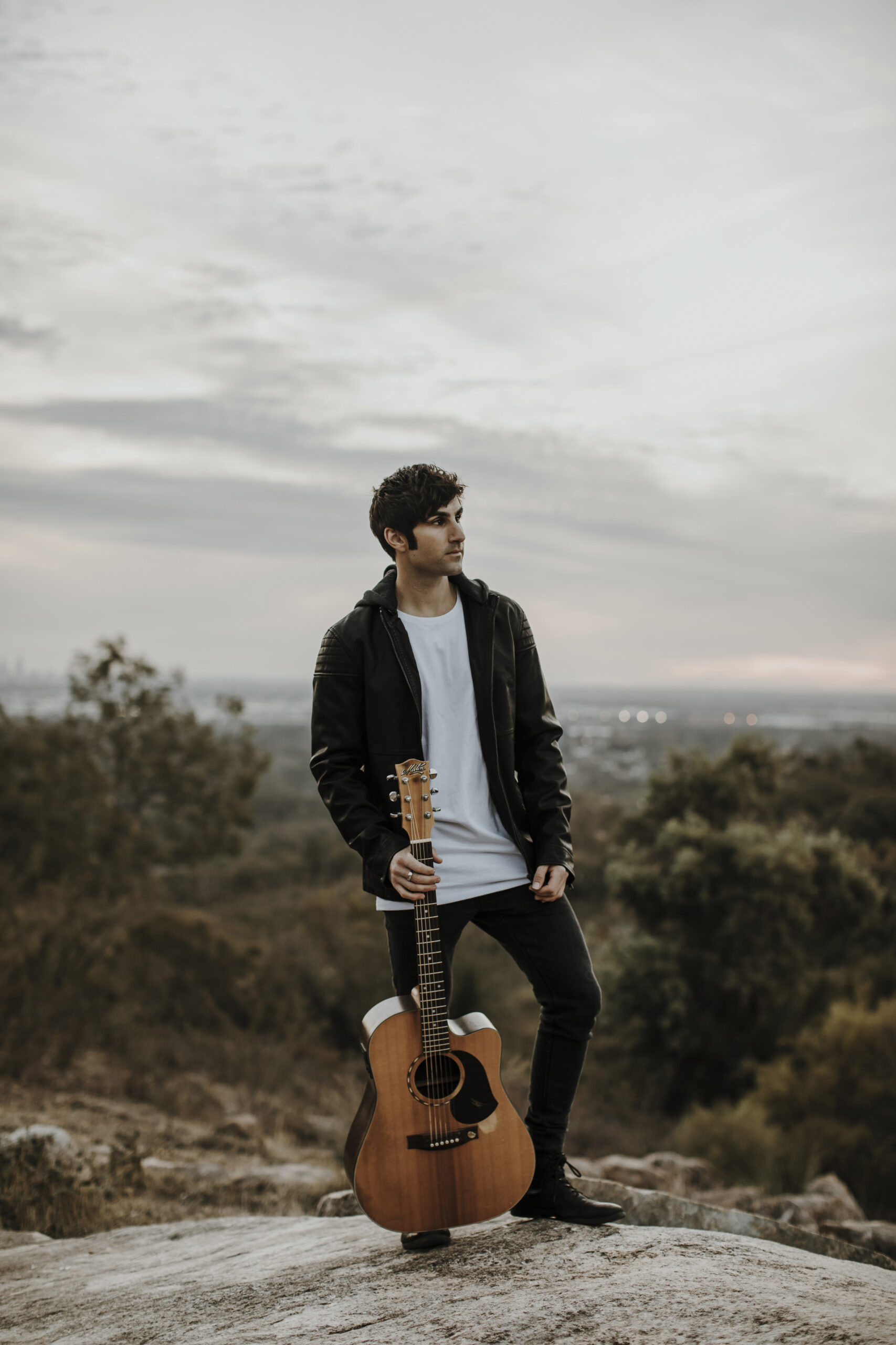 Adrian Wilson, acoustic guitar and singer solo in Perth, photo 3