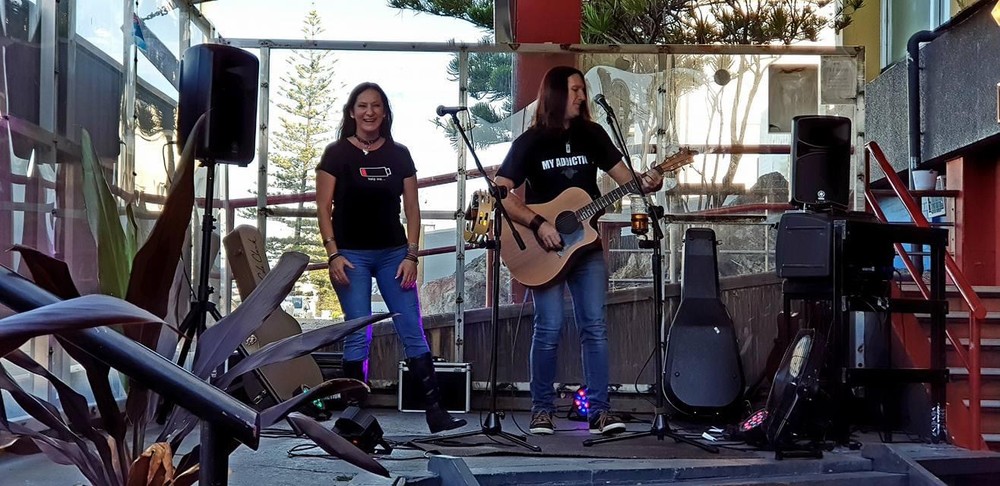 Distraction, musical duo in Ballina, photo 3