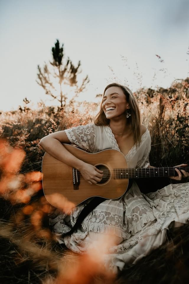 Ali Crane, singer in Brisbane, photo 2