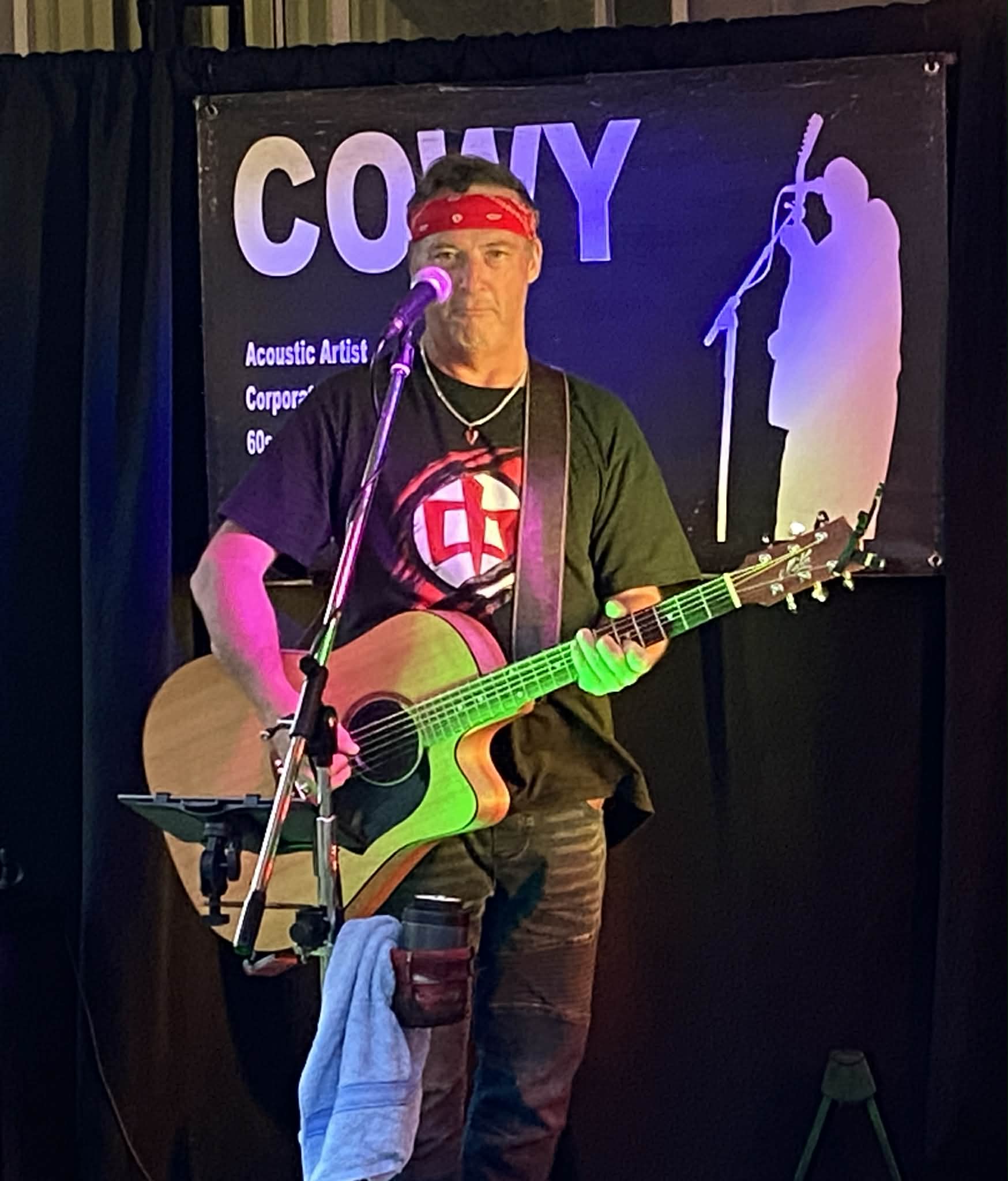 Cowy, singer in Brisbane, photo 2