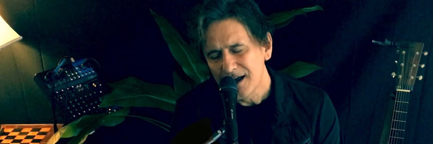 Grant Windle, pianist and singer solo in Brisbane