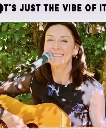 Sandradee, singer in Brisbane