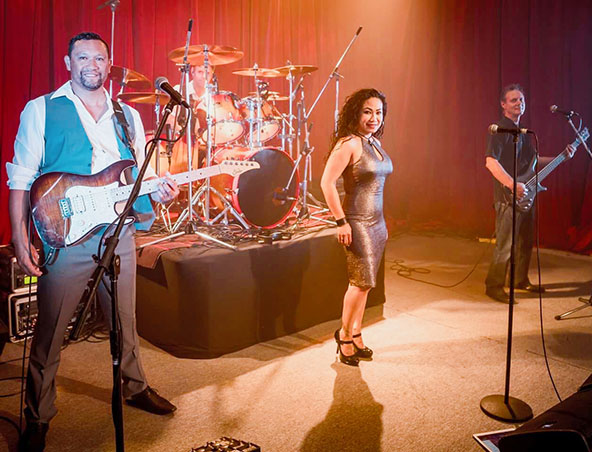 Playdate, cover band in Brisbane, photo 2