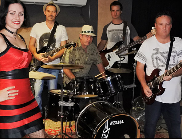 The Idle Spiders, cover band in Brisbane, photo 3