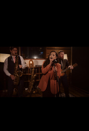 The Soulinas, cover band in Brisbane, photo 3