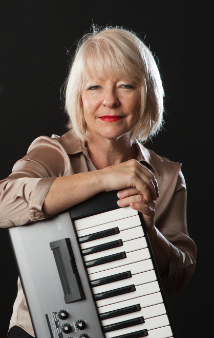 Christine, singer in Brisbane, photo 2