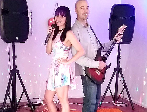 Uptown Drive, musical duo in Brisbane