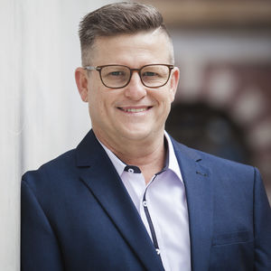 Shane Mallory, mc-master of ceremonies in Brisbane, photo 2