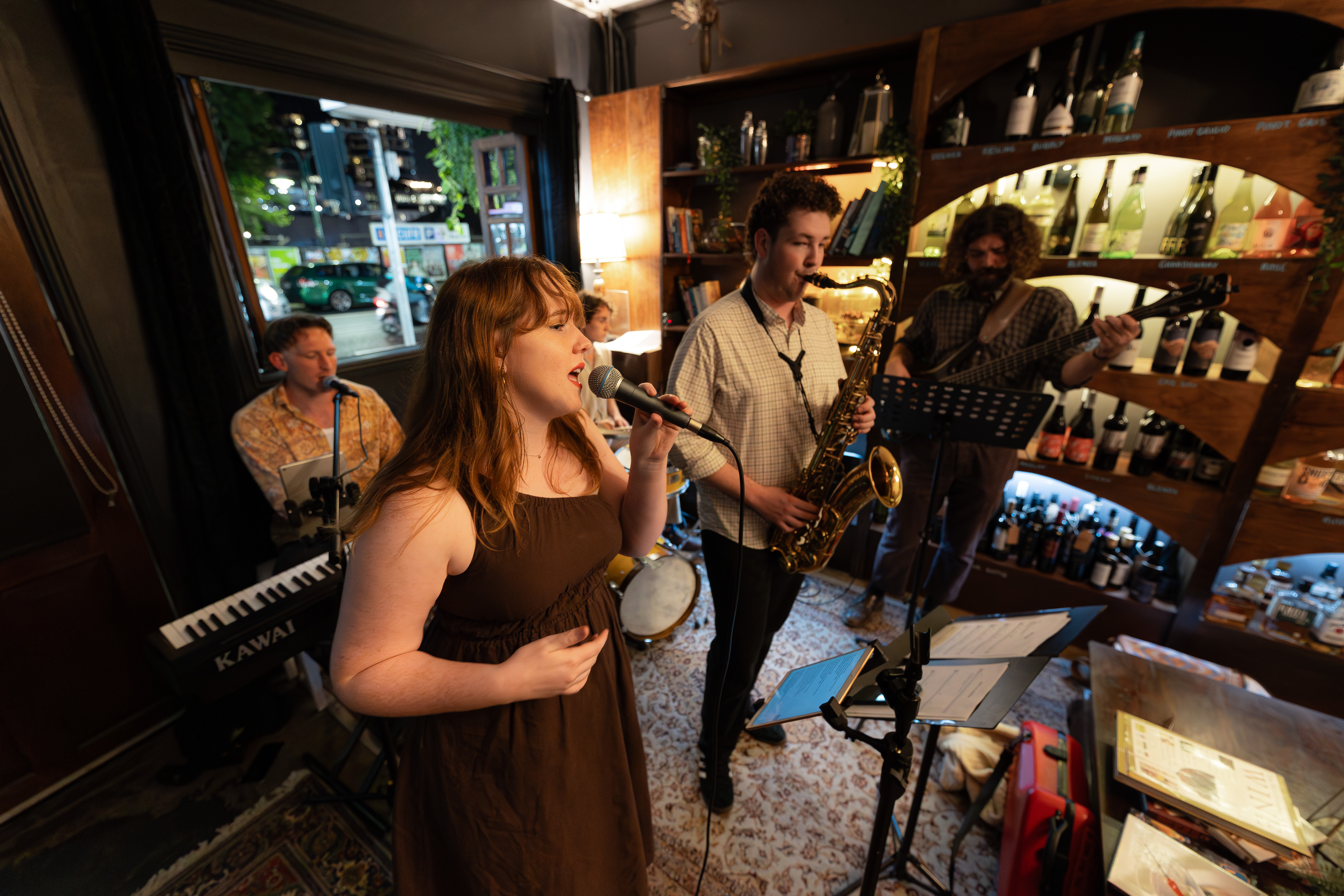 Mel Clarke & Co., singer in Brisbane