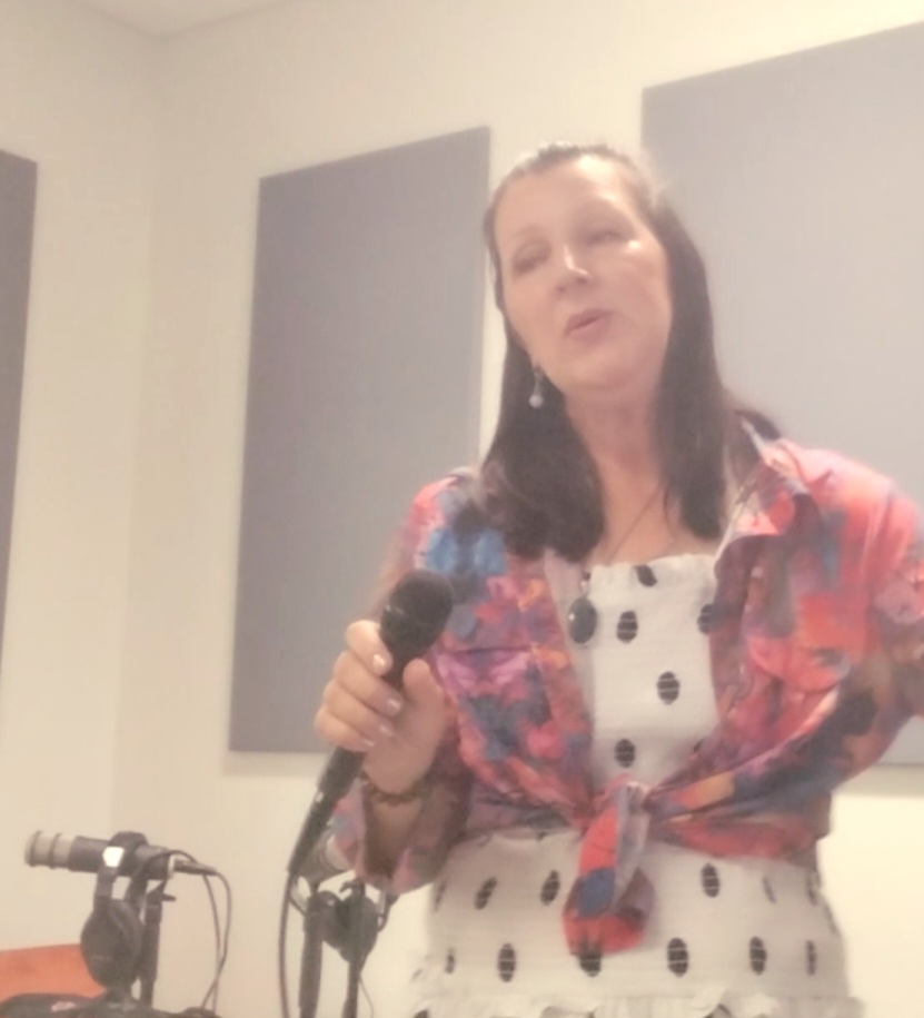 Natasha Sunshine, singer in Brisbane, photo 2