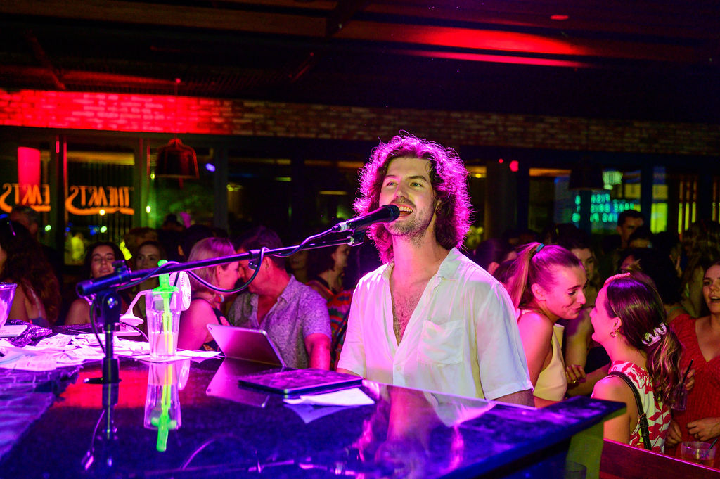Jake Bristow, pianist and singer solo in Brisbane, photo 2