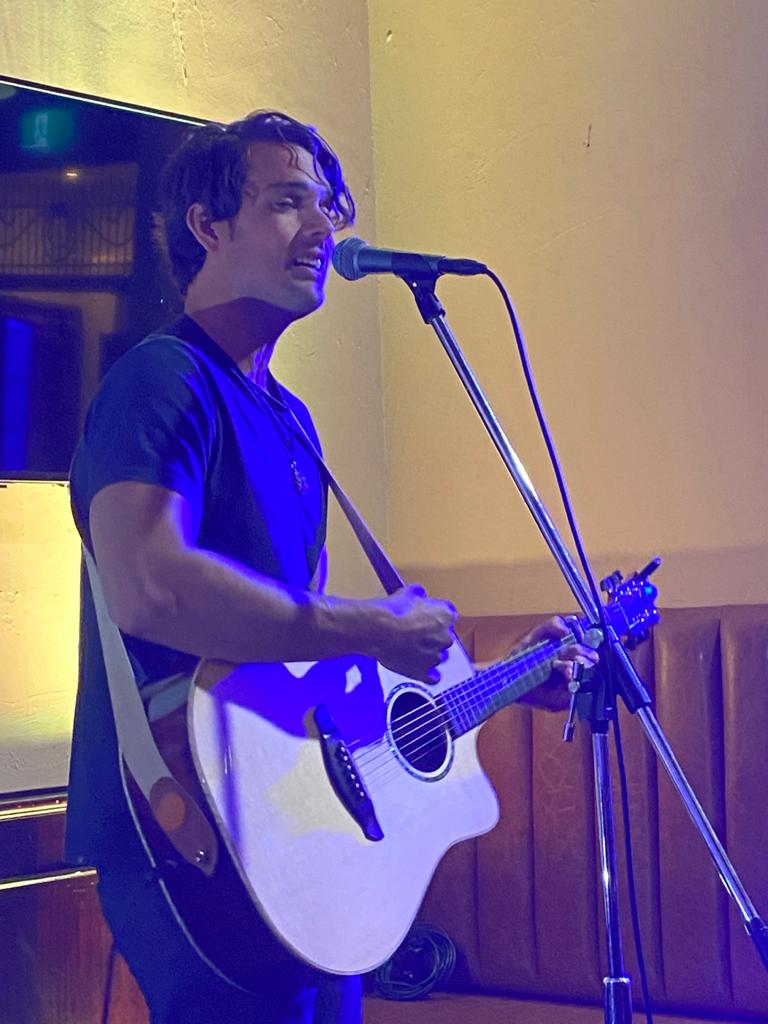 Talon, singer in Byron Bay, photo 2