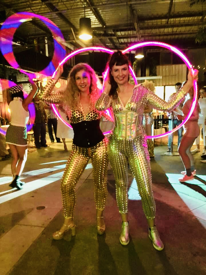 Glitterati Riot, cover band in Byron Bay, photo 2