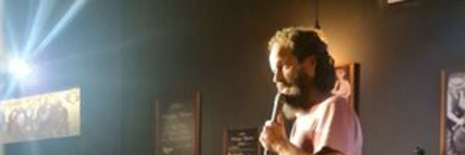 Michael Crawford, comedian in Cairns, photo 3