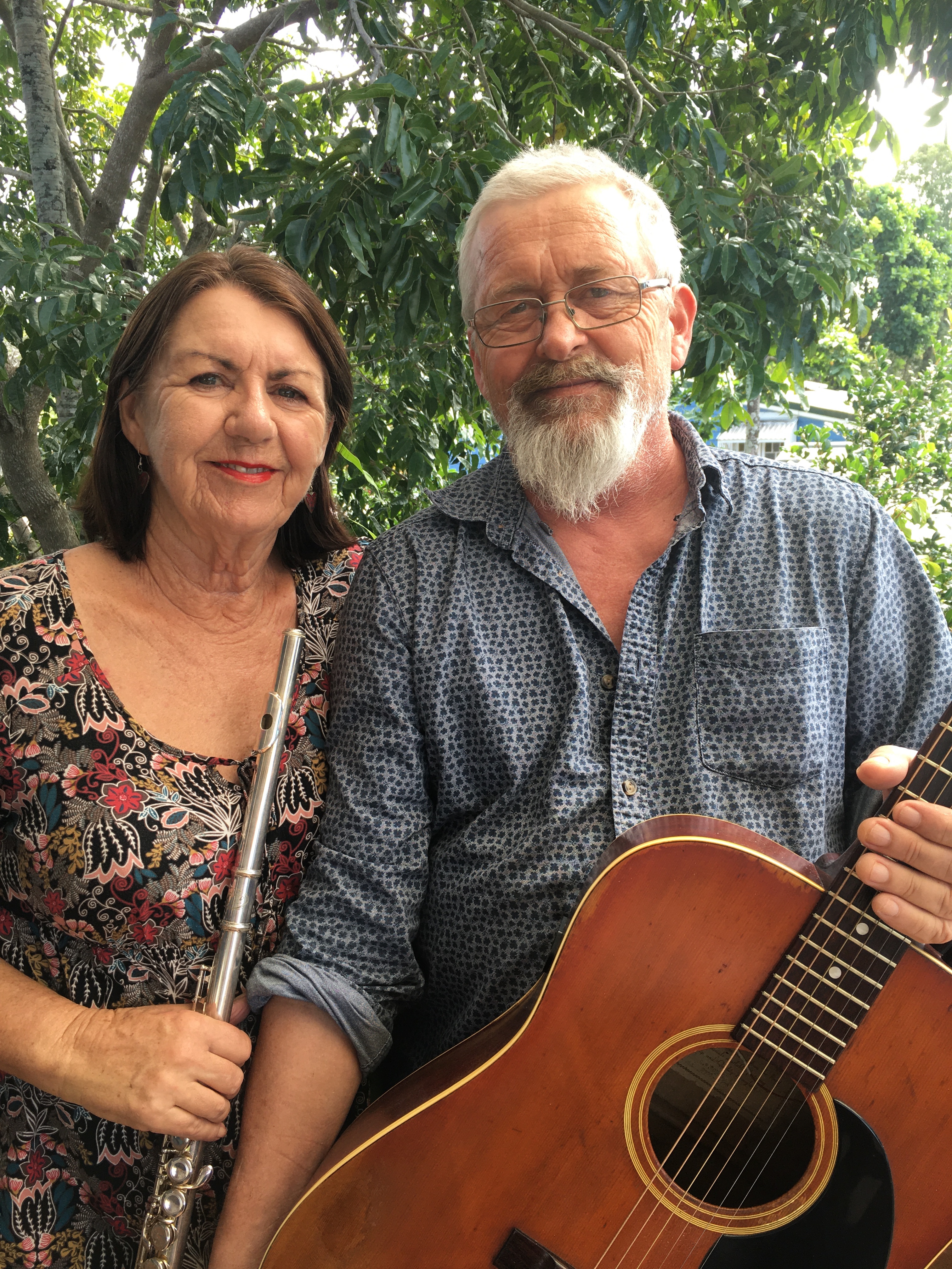 Wind and Wood, musical duo in Cairns