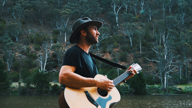 Ramblerman, singer-songwriter in Canberra, photo 2