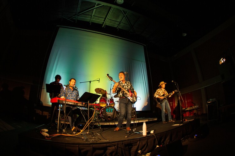 Beer Pressure, cover band in Canberra