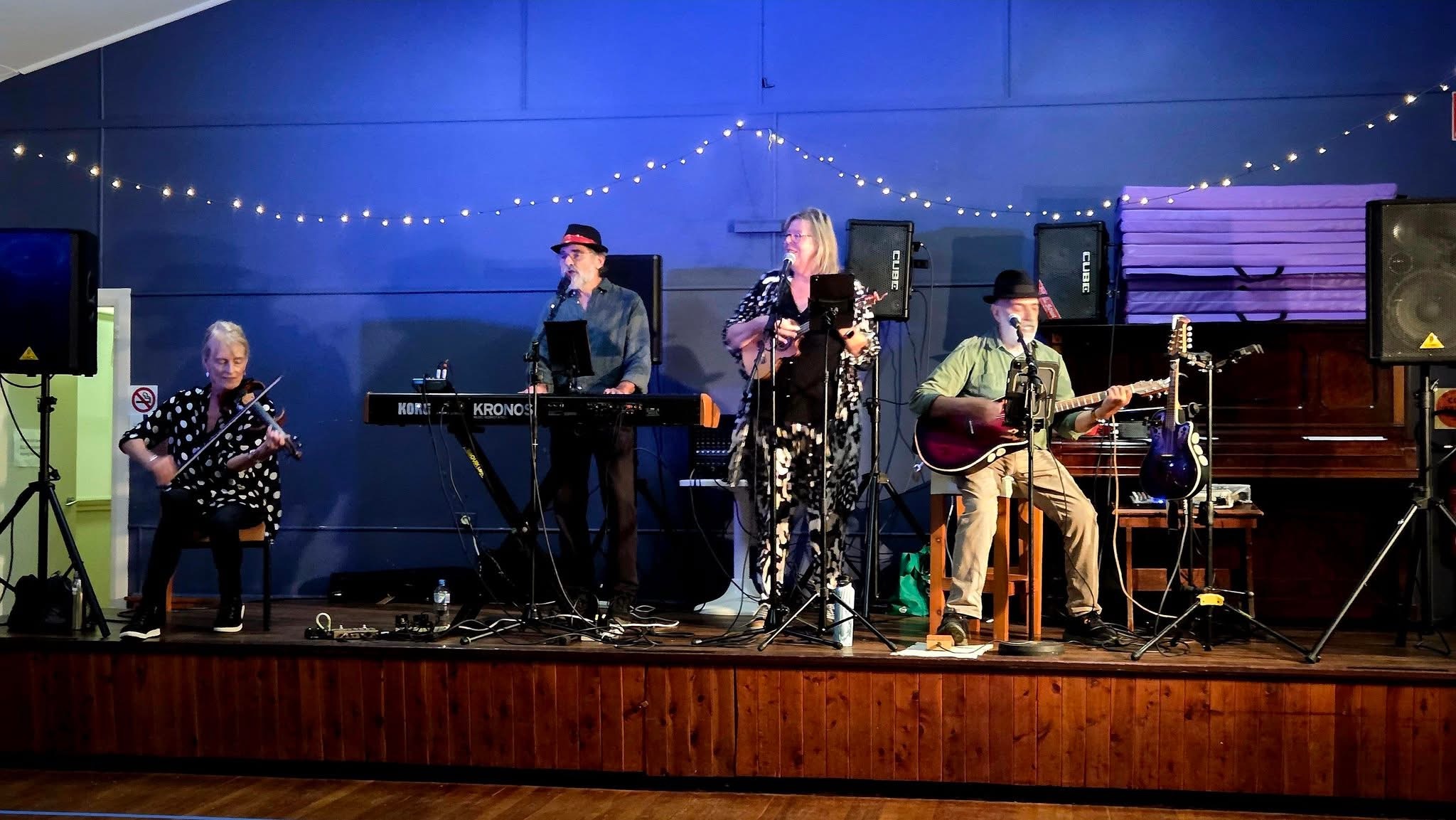 RareTreats, folk band in Central Coast, photo 2