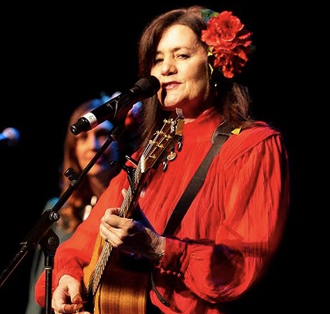 Marcia Howard, singer in Geelong, photo 2