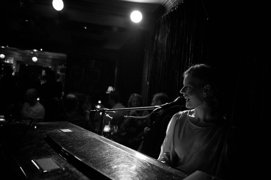 Georgie Aué, entertainer in Perth, photo 2