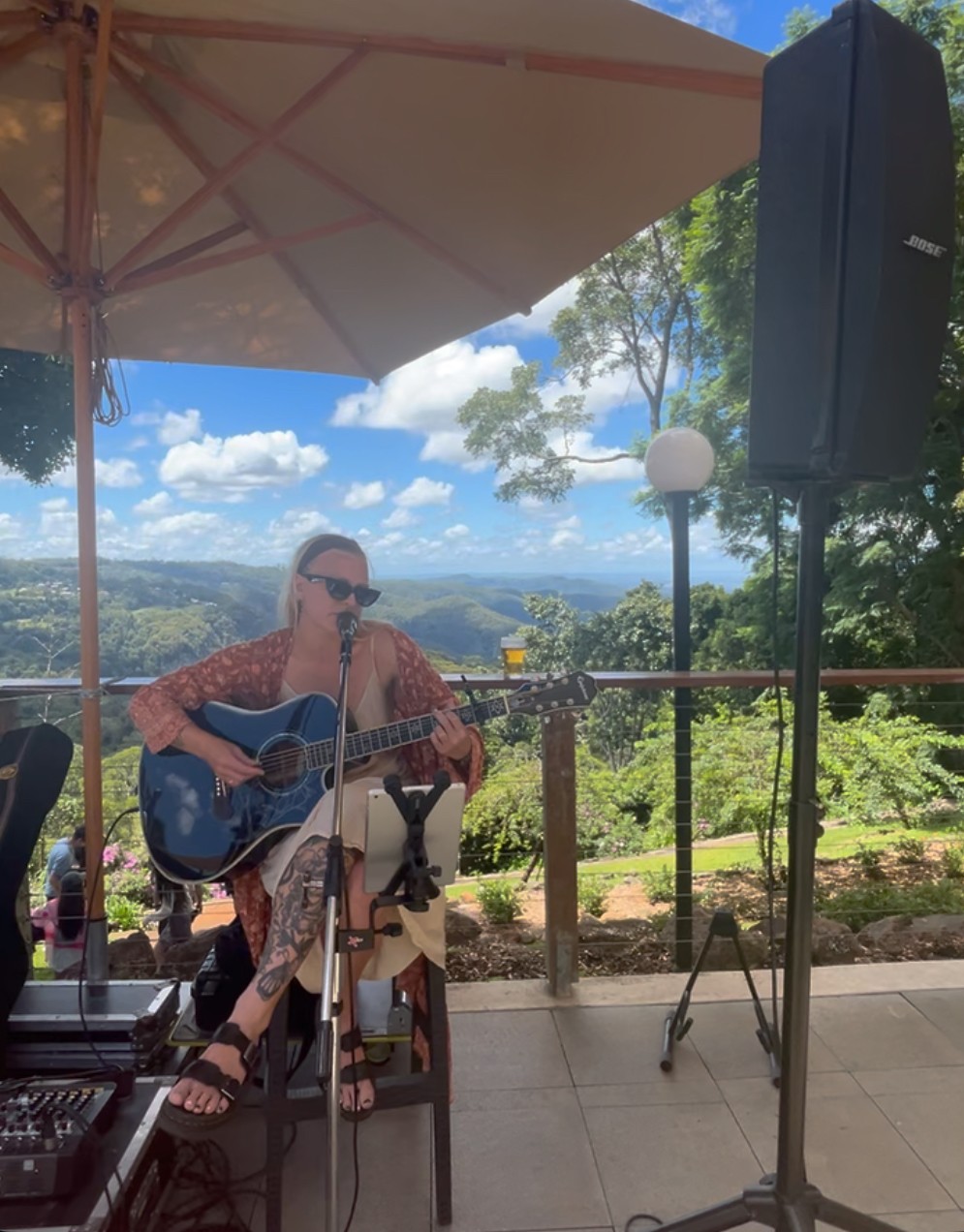 Pheonix Rose, singer in Gold Coast