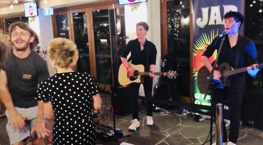 Angus & Bobby, musical duo in Gold Coast, photo 2