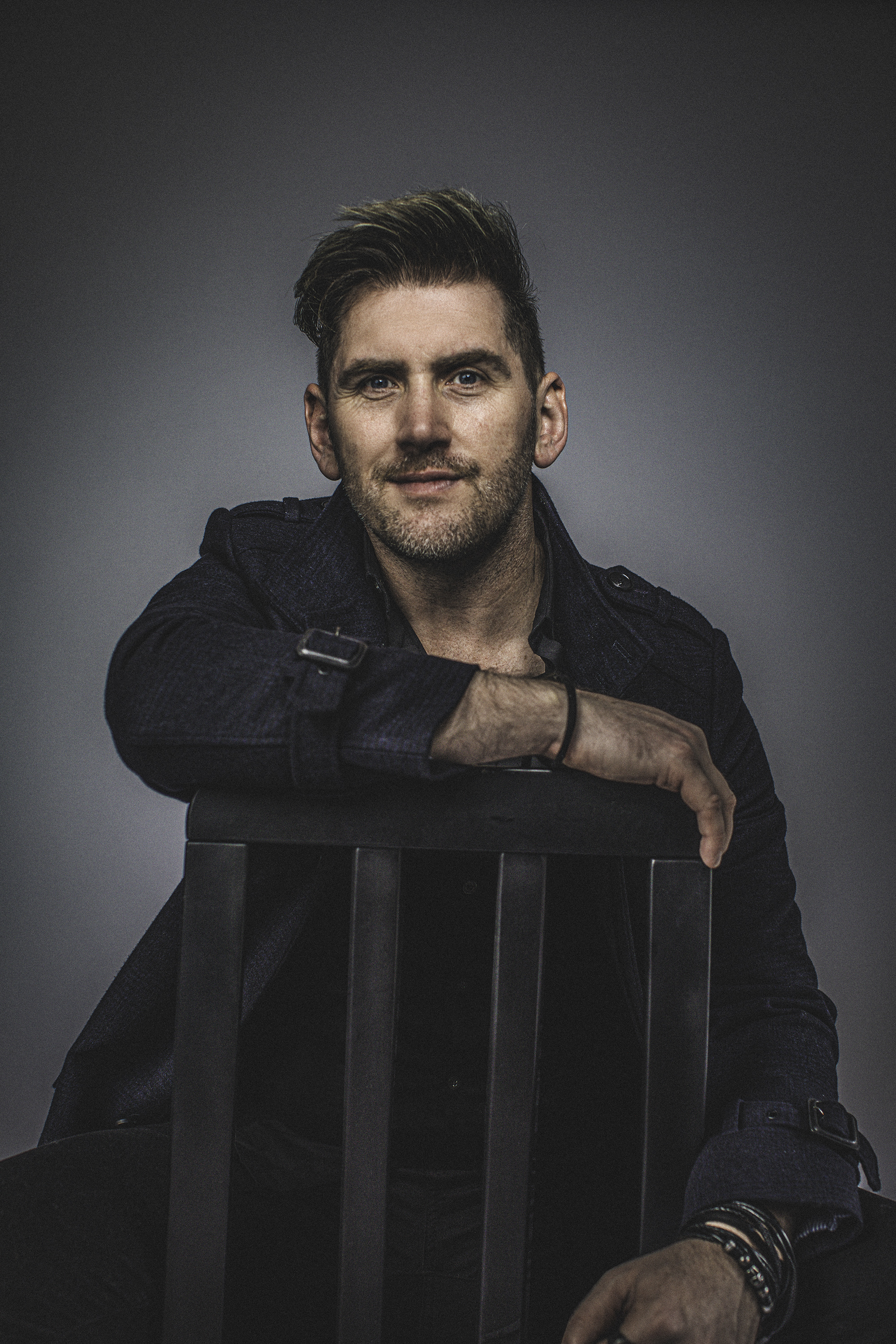 Joely, pianist and singer solo in Hobart