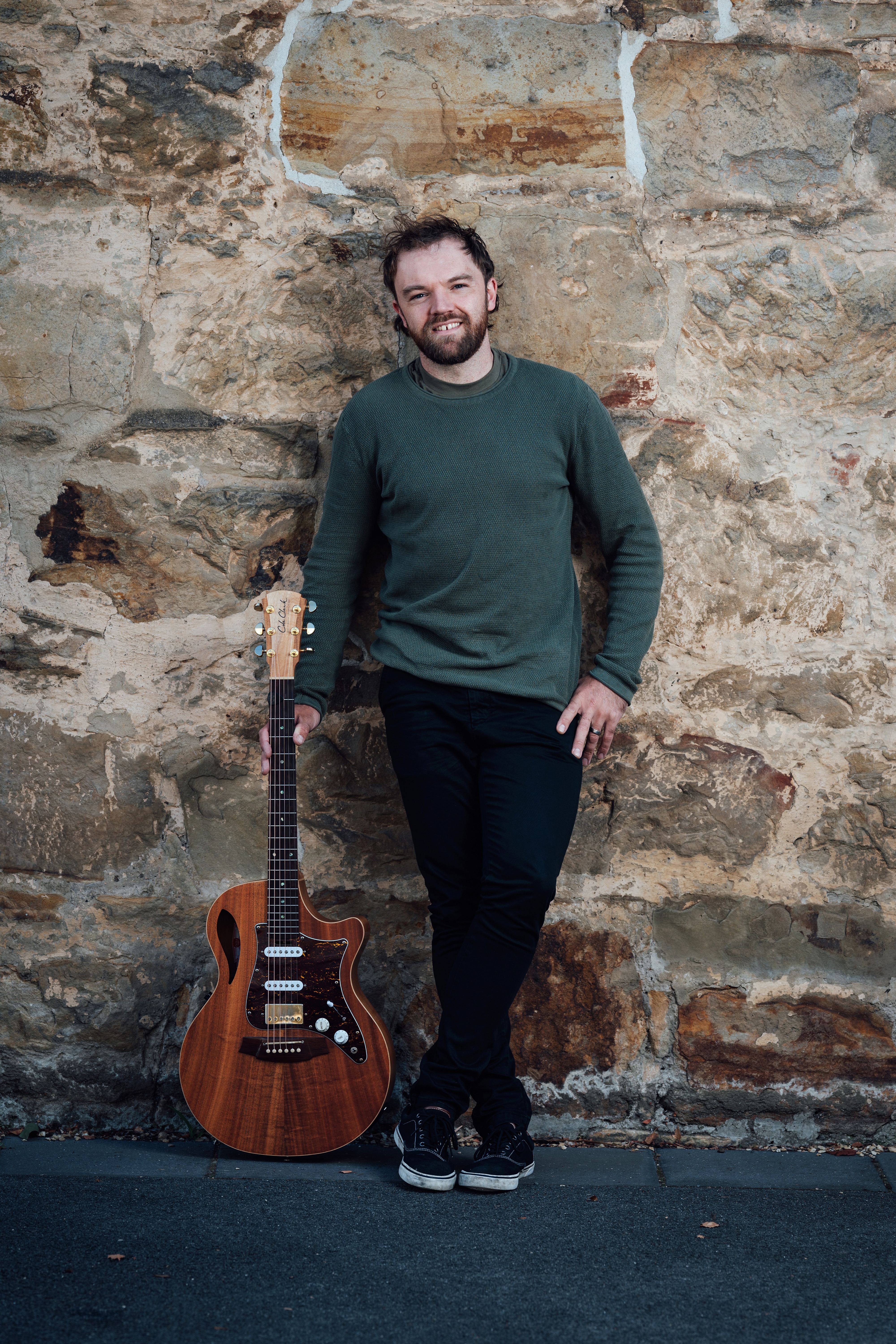 Tom Booth Music, musical soloist in Hobart