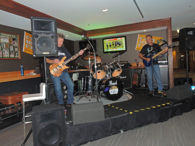 Fuse, rock band in Hobart, photo 3