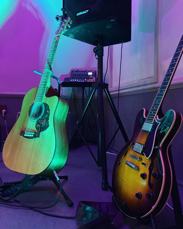 Birds of a Feather Duo, wedding band in Hunter Valley, photo 3