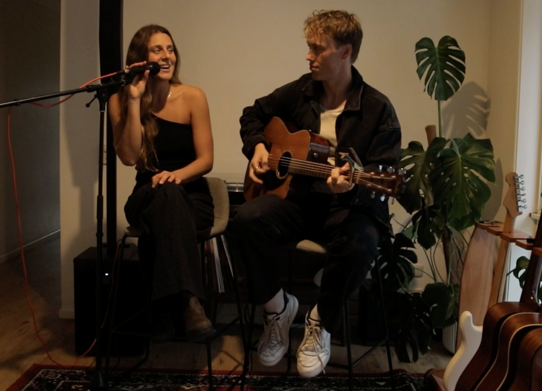 Jessie and Tim, musical duo in Kingscliff
