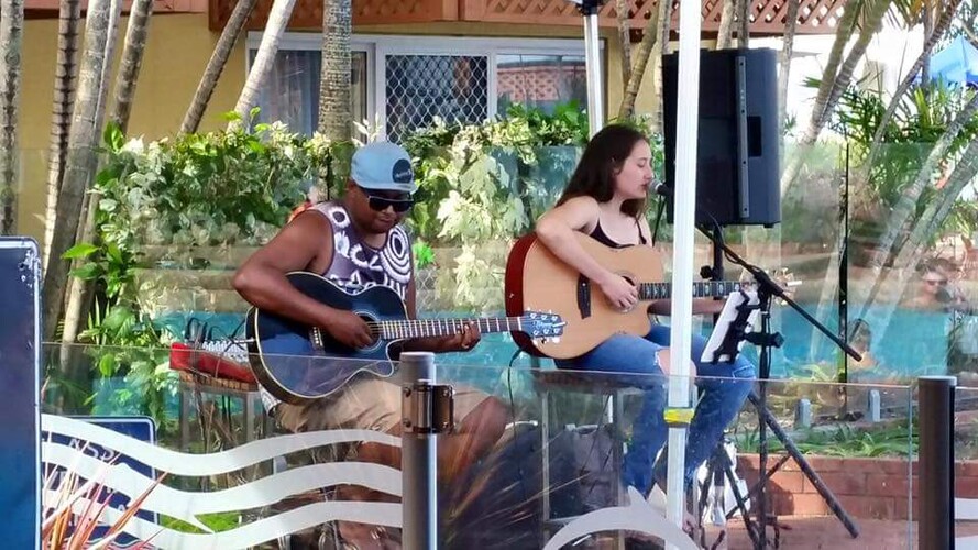 Taliesha Harris, singer in Longreach, photo 3