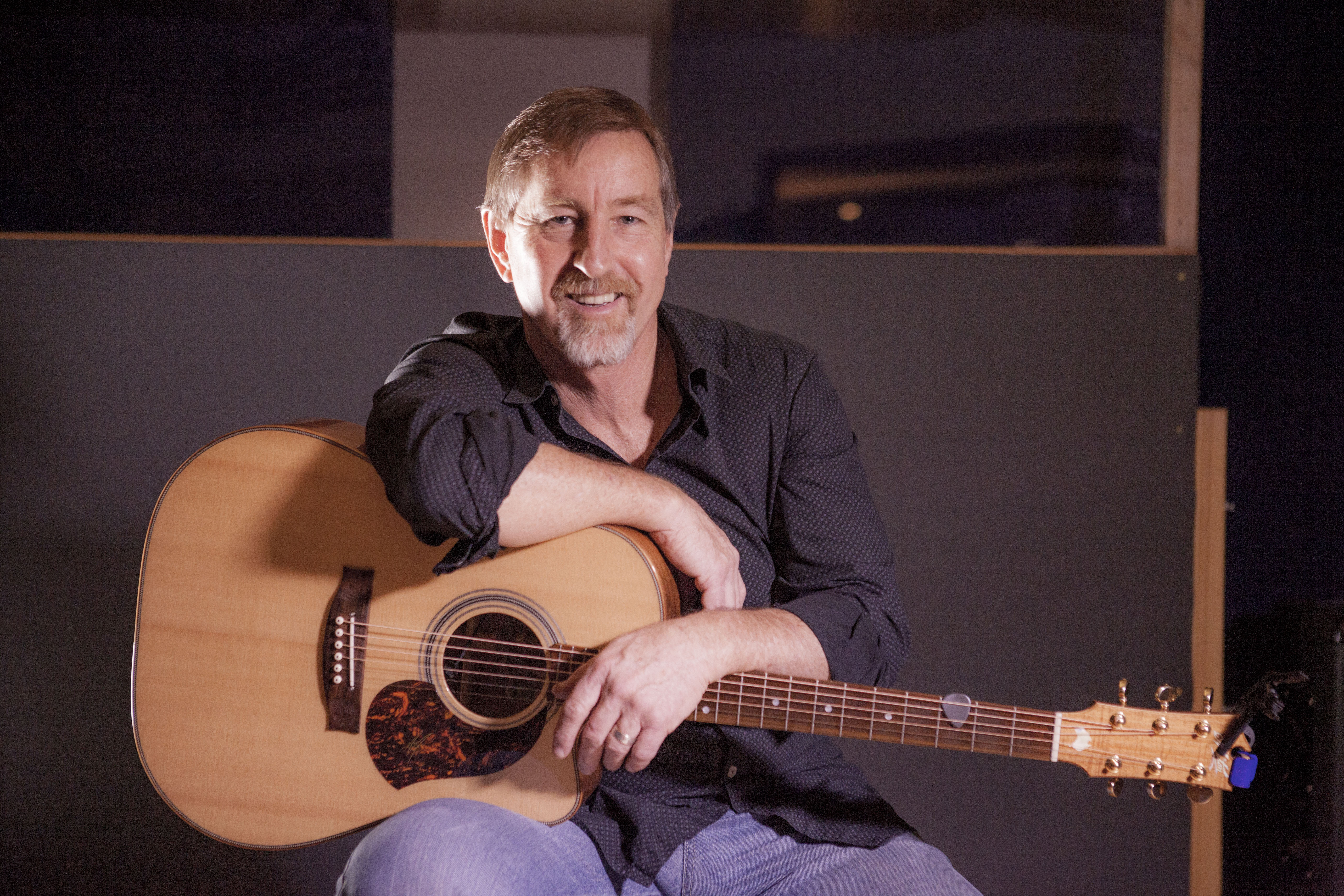 Marty J, singer in Mansfield