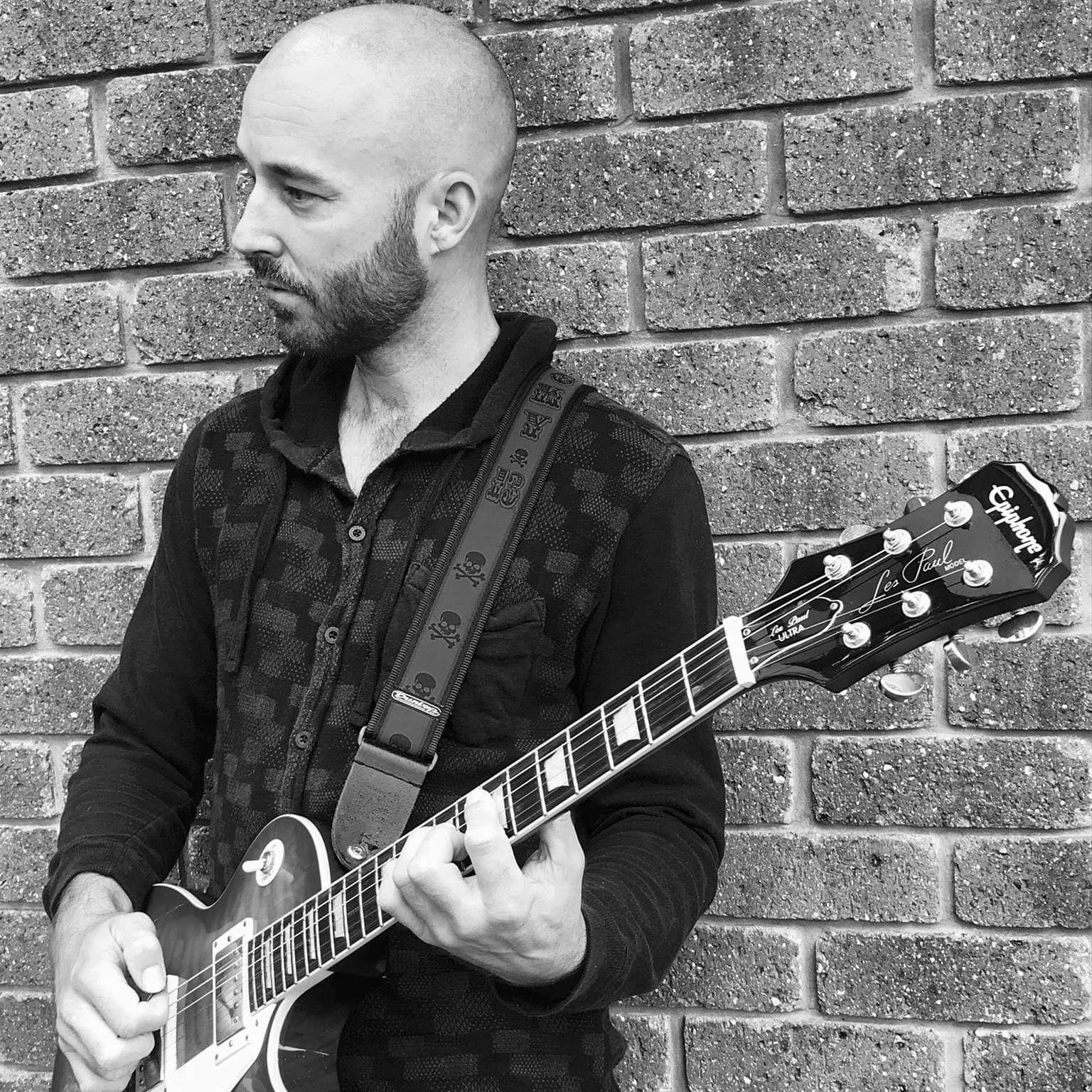 Nicko, singer in Maryborough