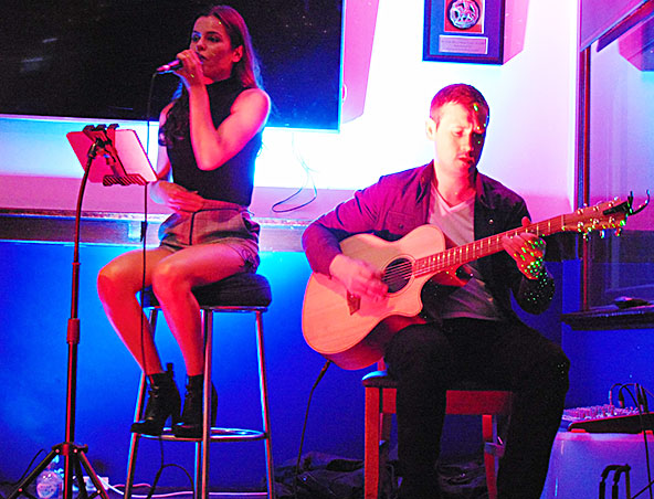 Acoustic Joyride, musical duo in Melbourne, photo 2