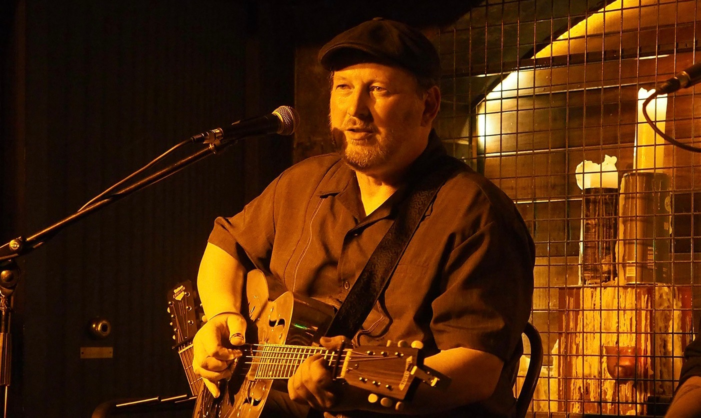 Troy Wilson, singer-songwriter in Melbourne, photo 2