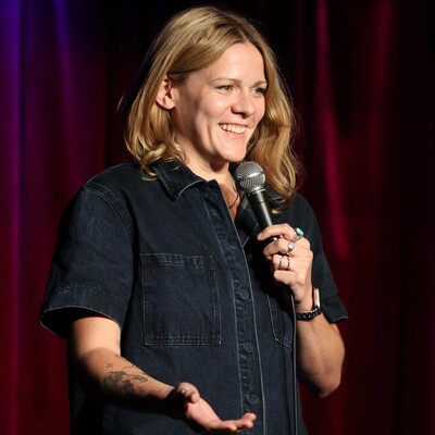 Maren May, comedian in Melbourne, photo 2