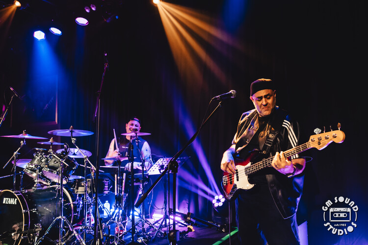 Busta Groove Australia, cover band in Melbourne, photo 3