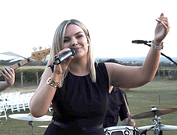 Kellie Anne, cover band in Melbourne, photo 3