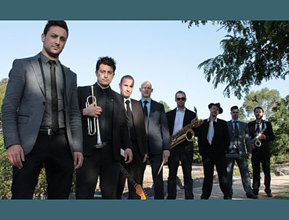 Soul Cupcake, cover band in Melbourne, photo 2