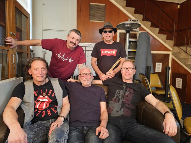 The StringRays, cover band in Melbourne, photo 3