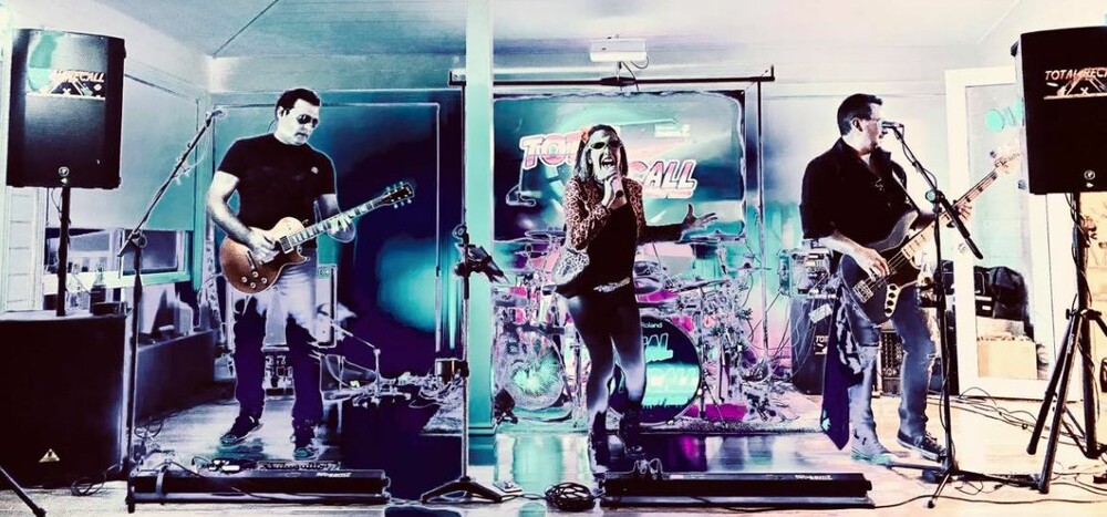 Total Recall, cover band in Melbourne, photo 3