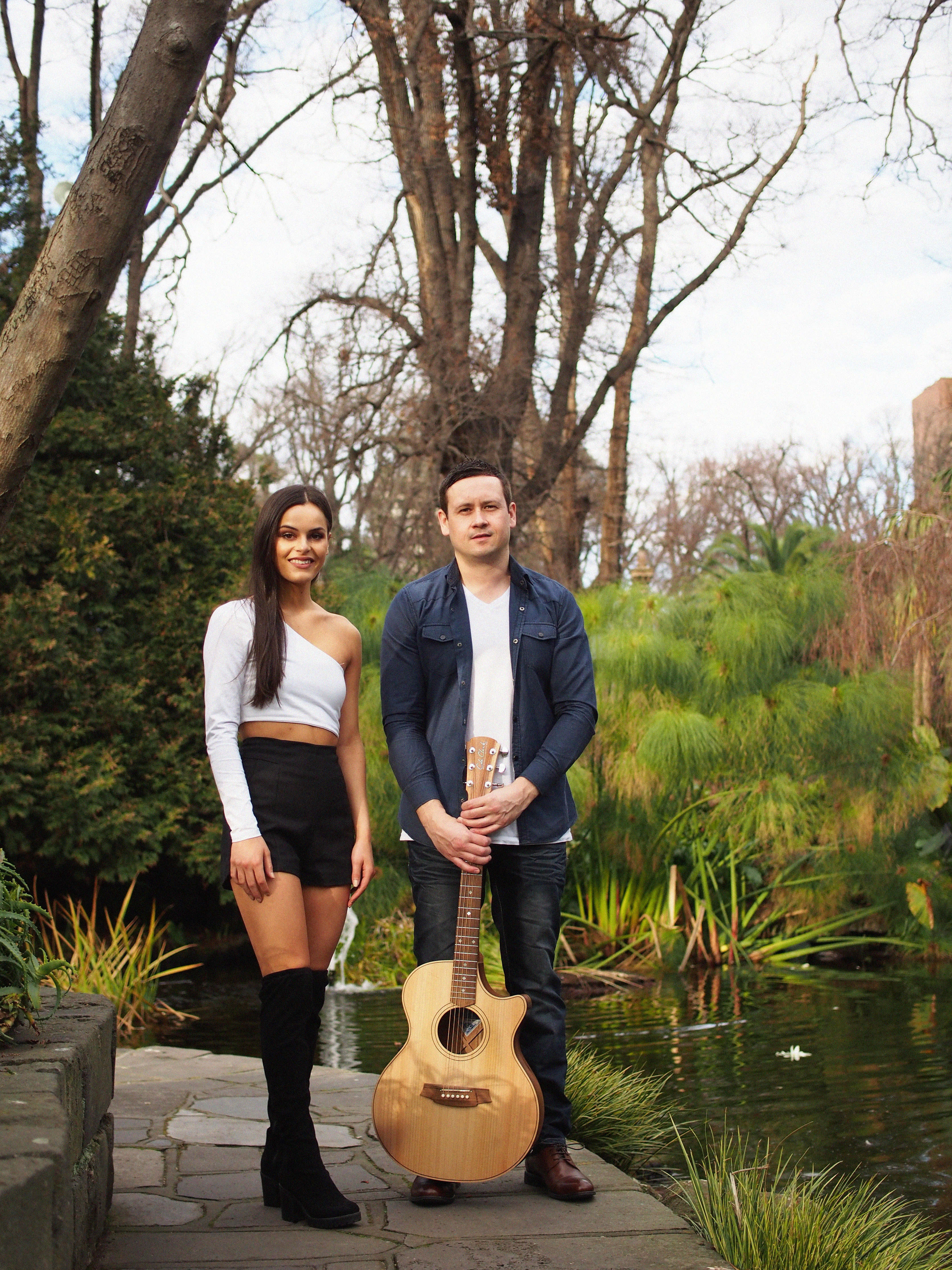 Chantelle and Jon, musical duo in Melbourne, photo 2