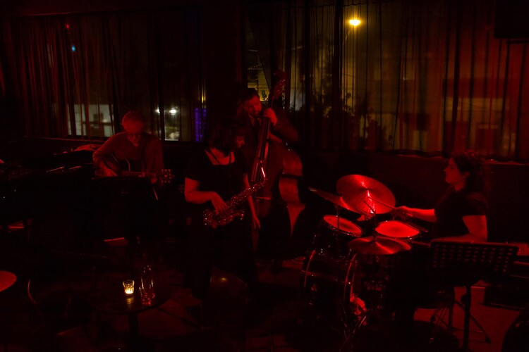 The Alice Bisschops Trio, jazz band in Melbourne, photo 2